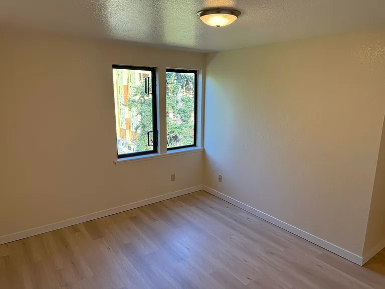 7017 35th Ave NE #205 — Photo 8
