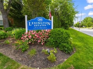 200 Lexington Ave #12E, Oyster Bay, NY 11771