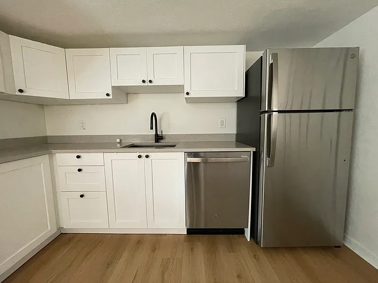 2901 W 34th Ave — Photo 3