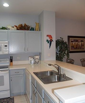 5th image of 8231 Parkstone Pl #3-102