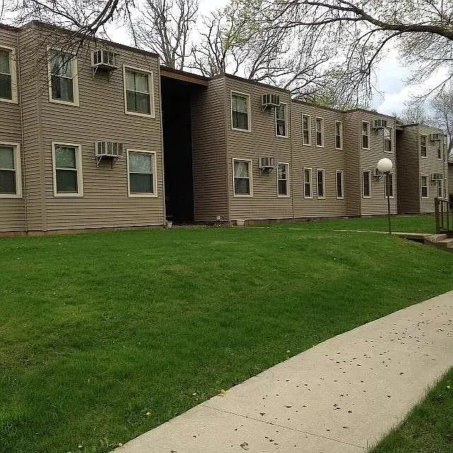 405 N Davis St #16