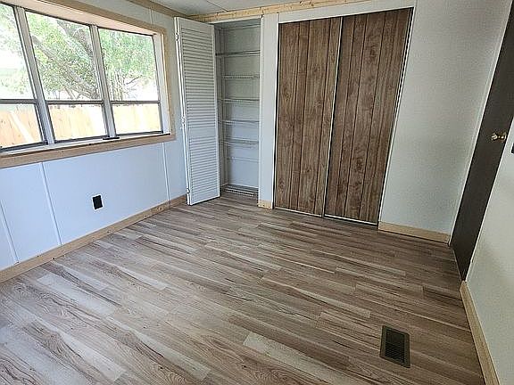 5th image of 9878 Sandpebble Cir