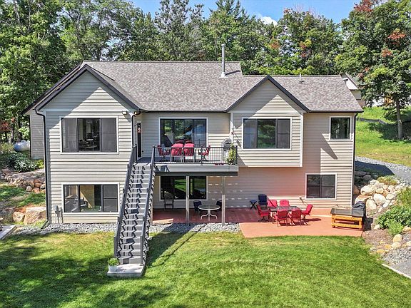 5th image of 4238 Thunder Lake Lodge Dr NE