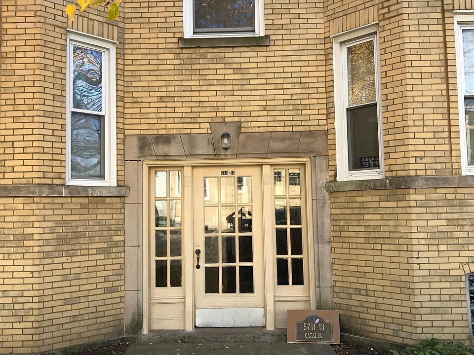 1st image of 5711 W Catalpa Ave #2