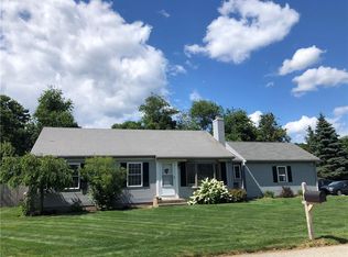 1 Pilgrim Ter, Cumberland, RI 02864