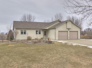 1822 S Court St, Fergus Falls, MN 56537