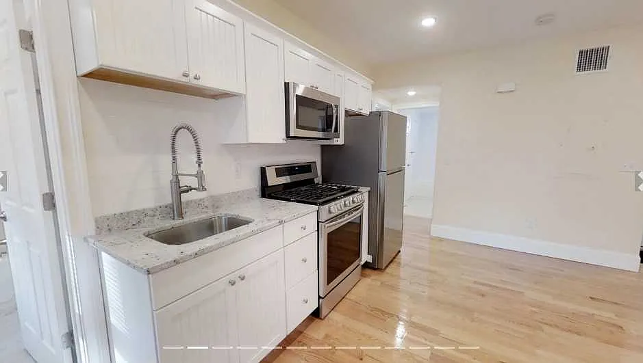 4 bed, $4,700 — Photo 2