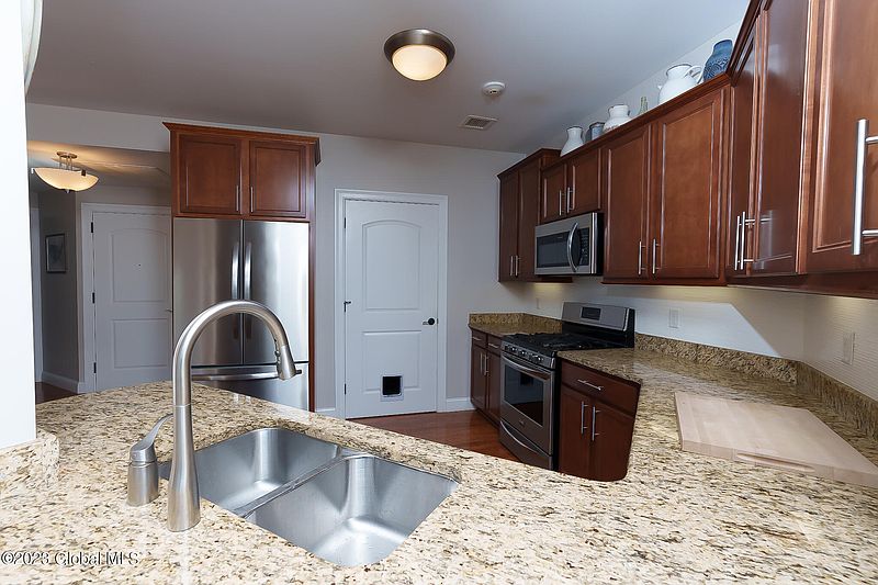 3rd image of 17 Chapel Street #304