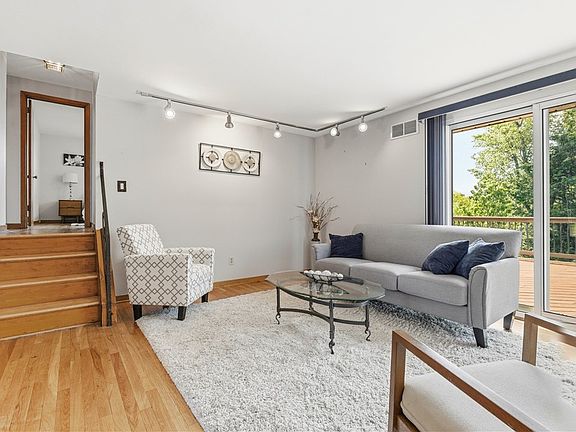4th image of 126 Bellpark Dr