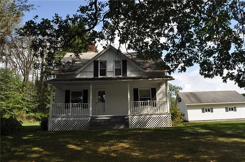 111 Oak Hills Mnr photo 1