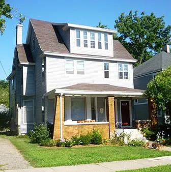 234 Henry Ave SE — Photo 1