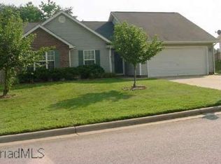 554 Summerwalk Rd, Greensboro, NC 27455