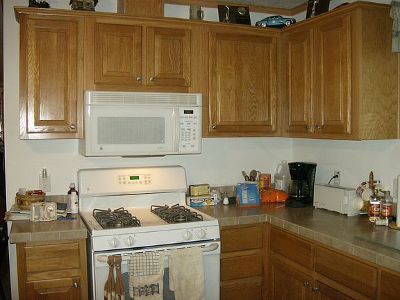 5th image of 272 Rockford Circle