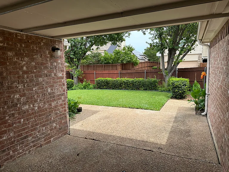 7016 Randall Way — Photo 24