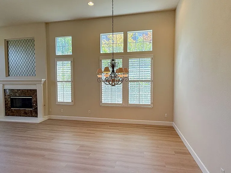 1197 Eagle Valley Ct — Photo 3