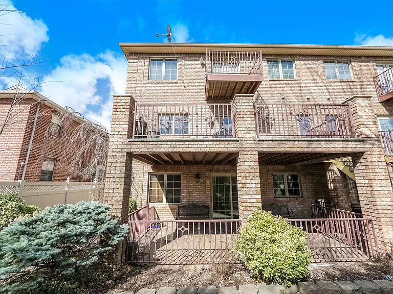 2132 Linwood Ave #C — Photo 15
