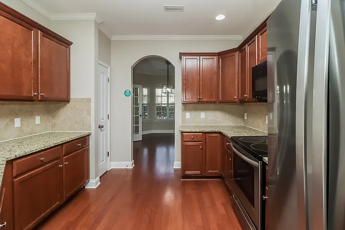 13748 Cedar Pond Cir — Photo 9