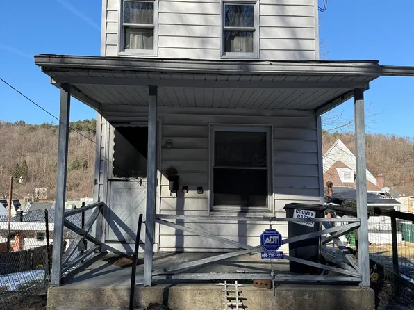 216 Railroad St, Girardville, PA 17935