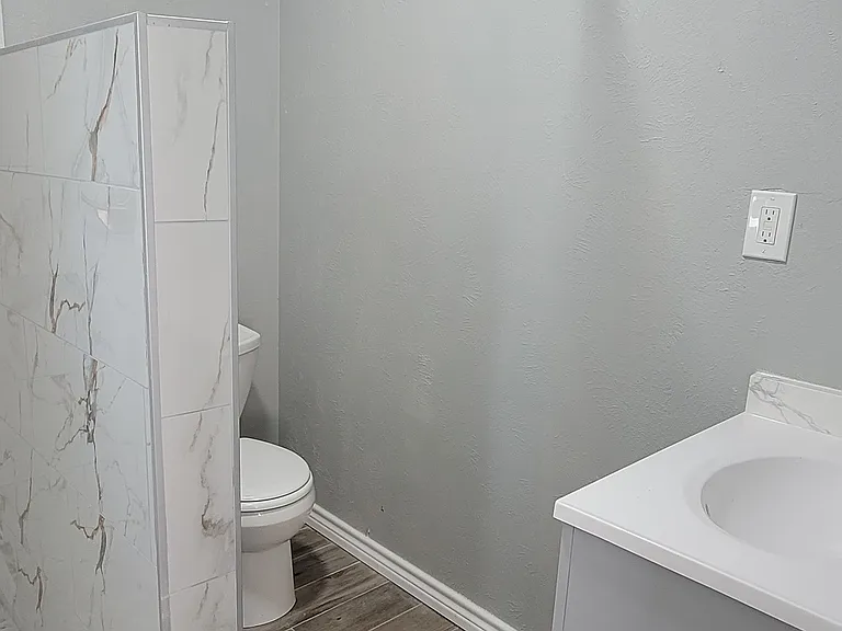 6904 Misty Glen Ct — Photo 5
