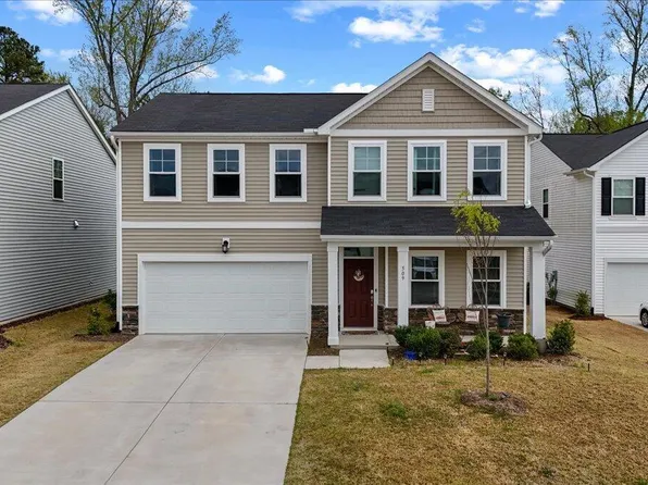 509 Willard Woods Dr, Wendell, NC 27591