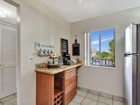4th image of 4110 Tivoli Ct APT 207