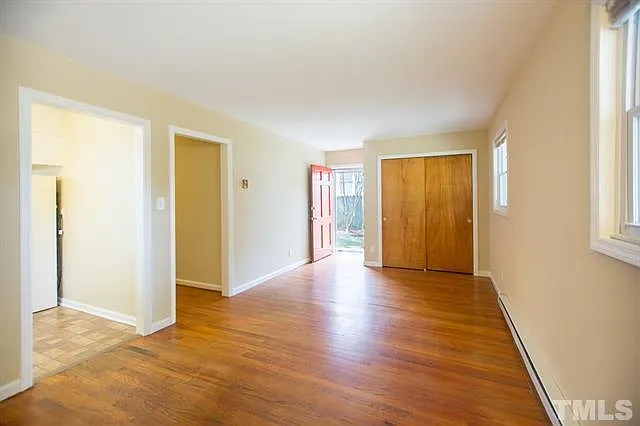 1026 Oakland Ave #1026 — Photo 1