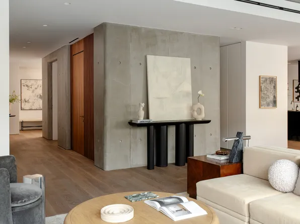 455 West 19th Street image 18 of 29