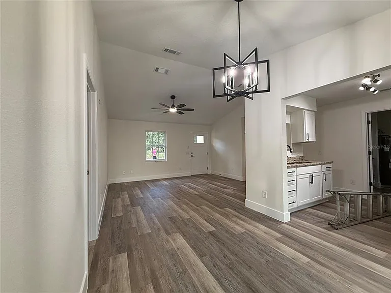 40233 Palm St — Photo 11