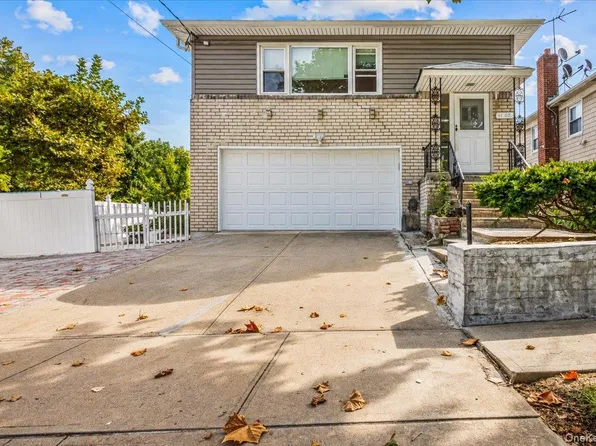 1107 137th Street, College Point, NY 11356