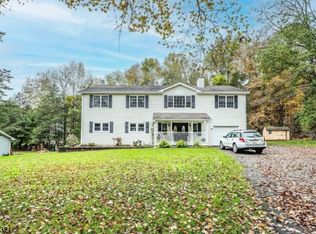 905 Crest Rd, Greenwood Pt, NJ 07860