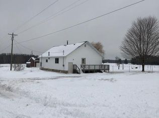 13486 7 Mile Rd, Stanwood, MI 49346