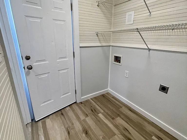 218 Broadway St — Photo 7