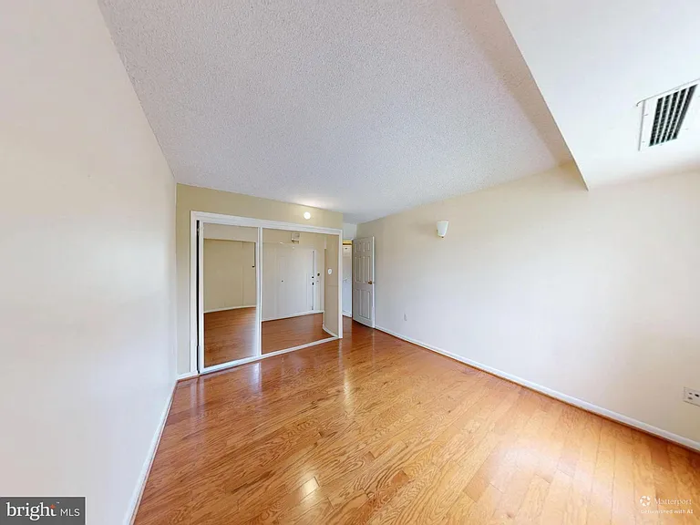 200 N Pickett St #207 — Photo 44