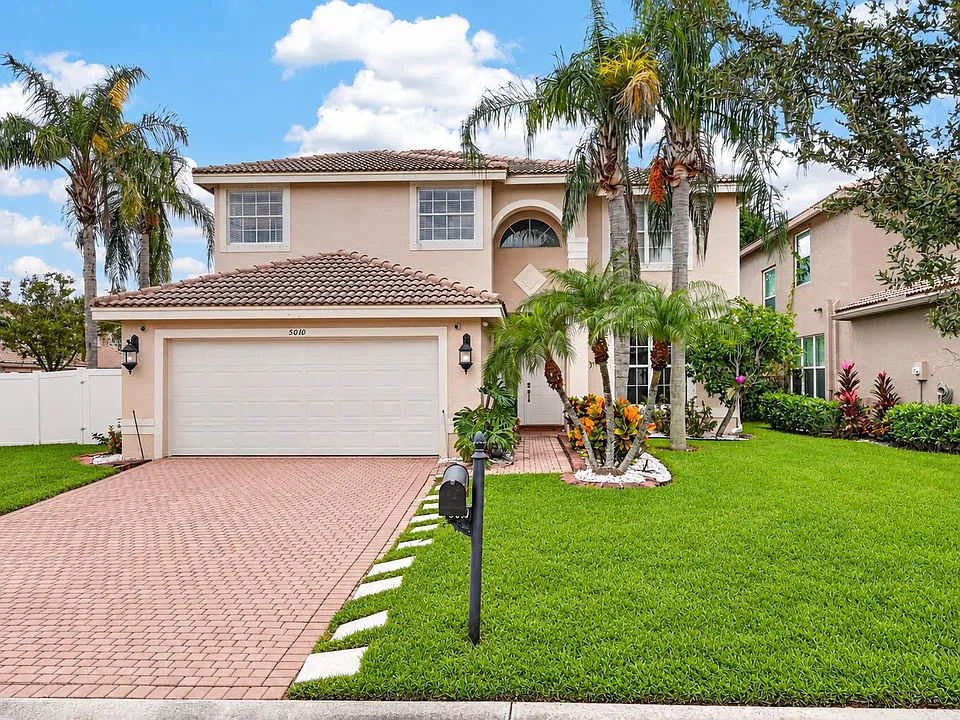 5010 Nautica Lake Cir