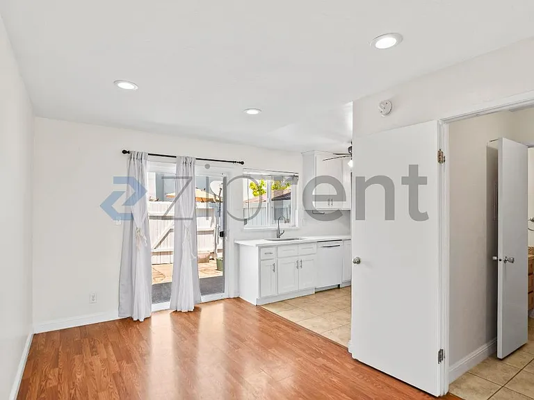 38551 Royal Ann Cmn — Photo 9
