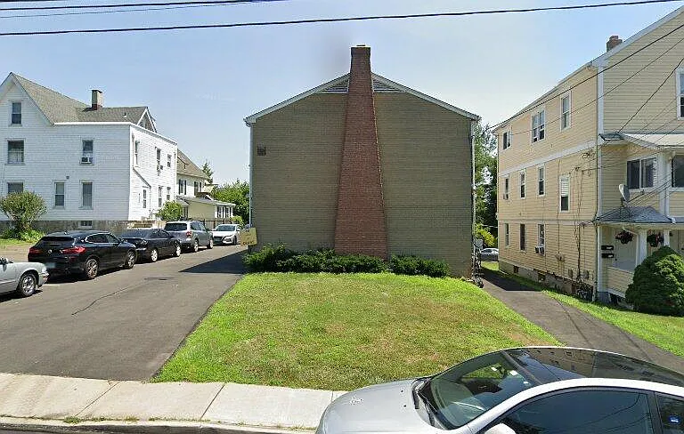 33 Woodbury Ave #2 — Photo 8