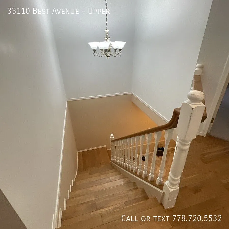 3 Bedroom Upper Suite — Photo 2