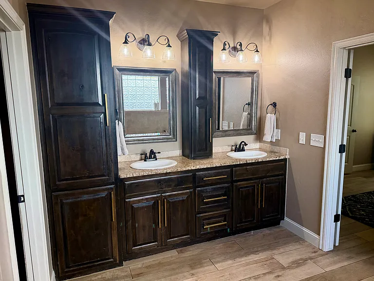 1308 Glenmere Ct — Photo 19