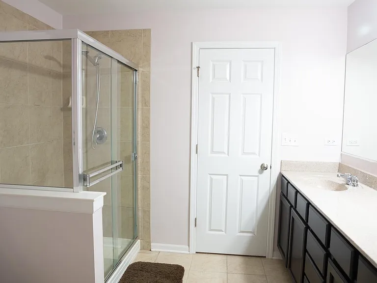 506 Grosvenor Ln — Photo 20