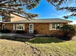1434 1st Ave SW APT 2B, Worthington, MN 56187
