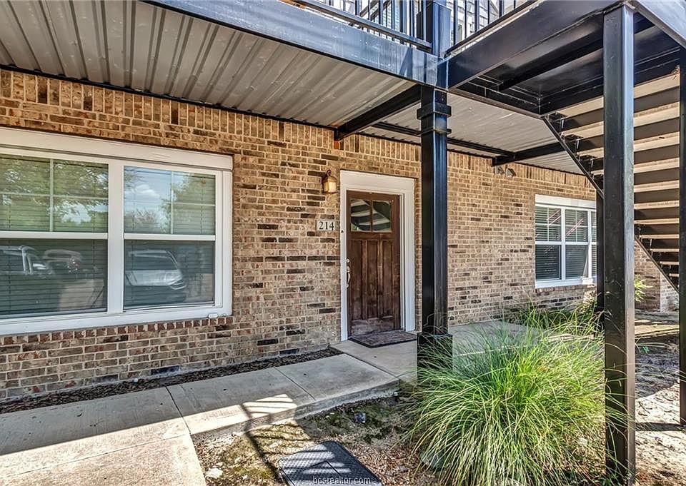 1st image of 1725 Harvey Mitchell Pkwy S APT 214
