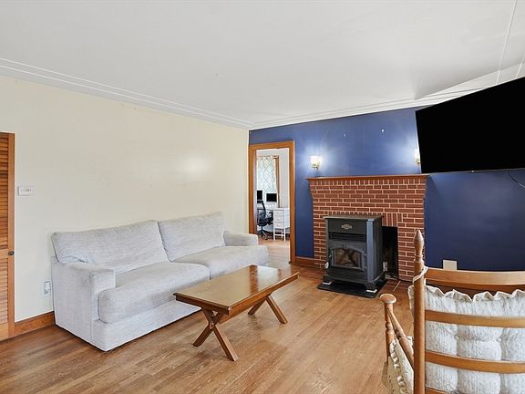 5th image of 158 Oakham Rd