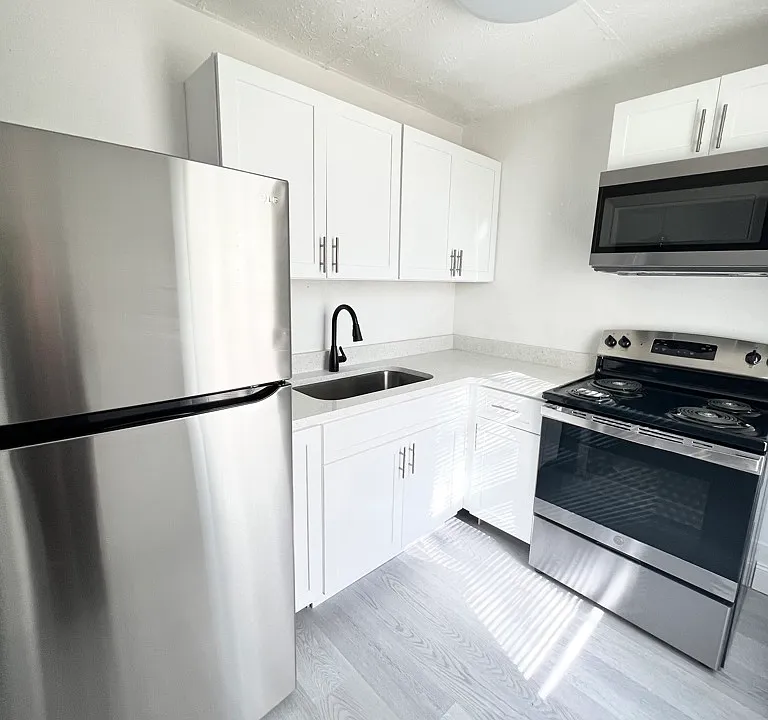 205 S Grove St #2