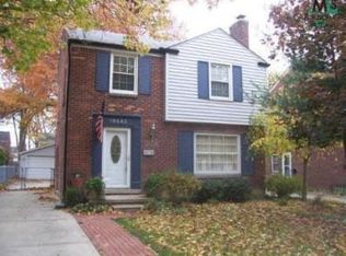 19242 Linville St, Grosse Pointe Woods, MI 48236