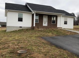 806 Quiet Oaks Way, Dandridge, TN 37725