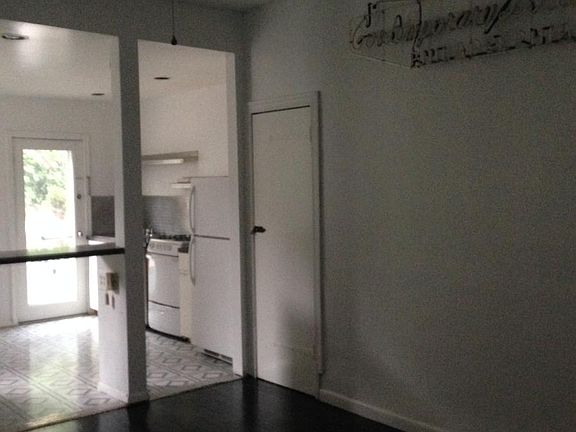 dining rm, kitchen