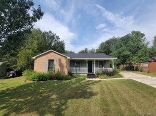 176 Honeysuckle Ct, Wetumpka, AL 36054