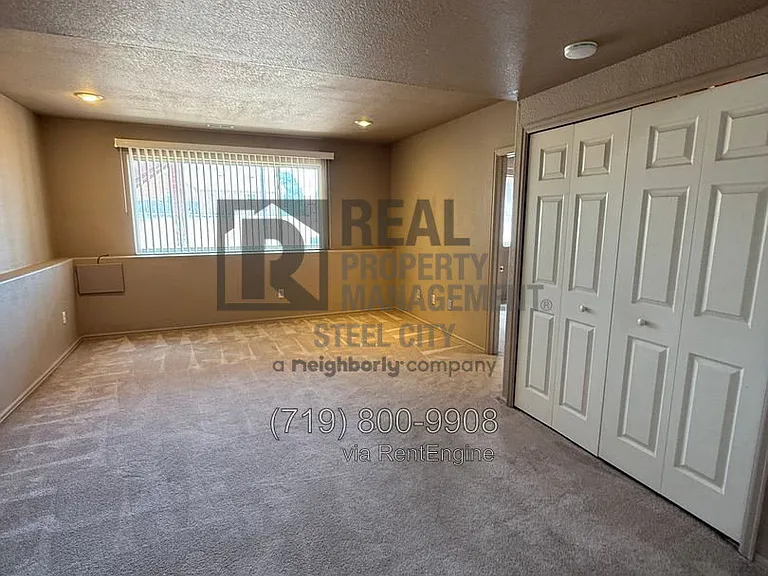 996 S Palomar Dr — Photo 9