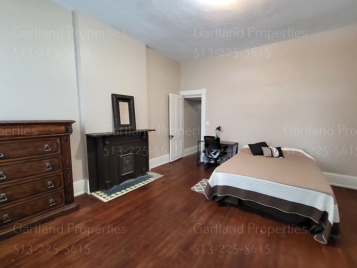 2nd image of 3234 Bishop St APT 1