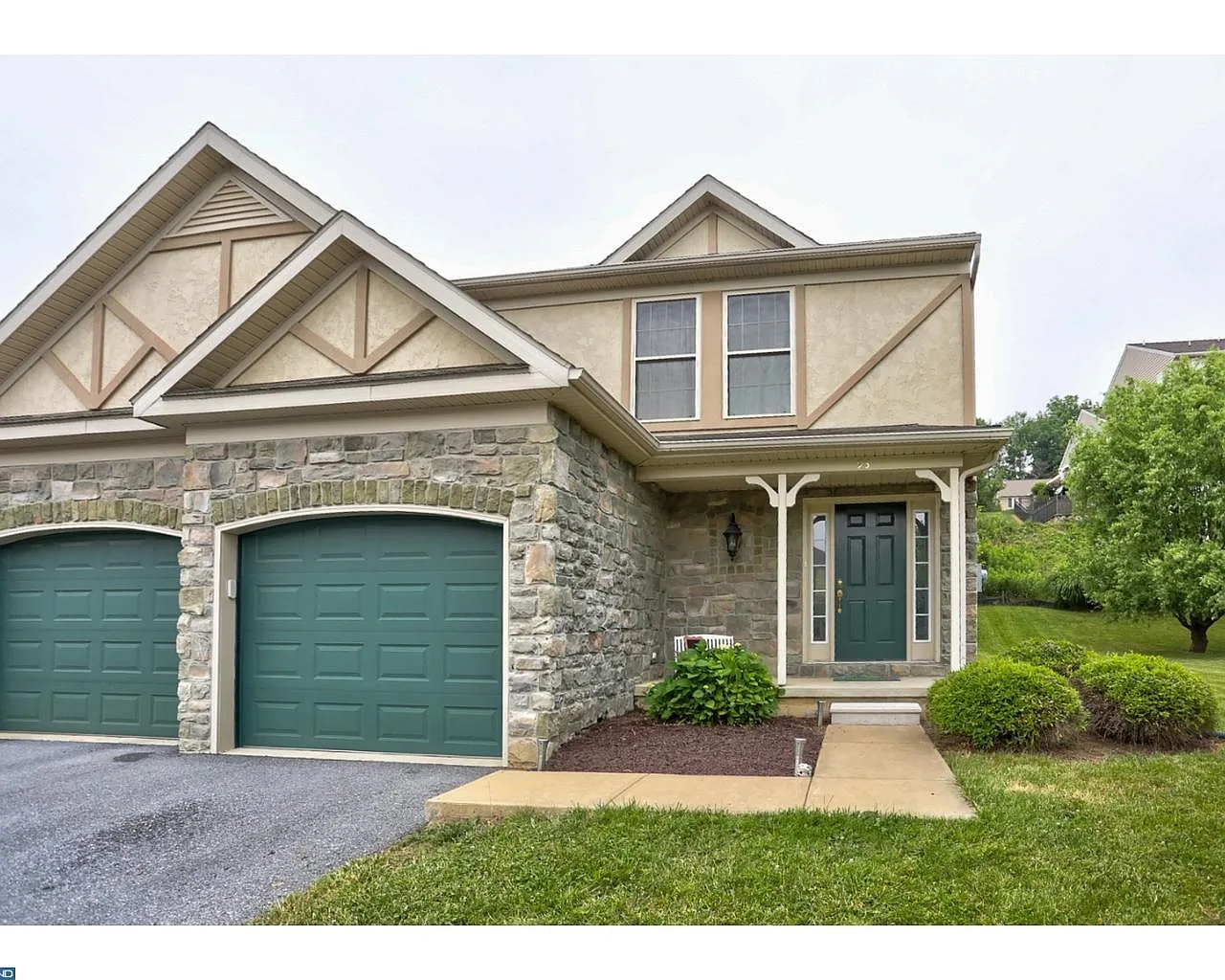 93 Hawk Ln photo 1